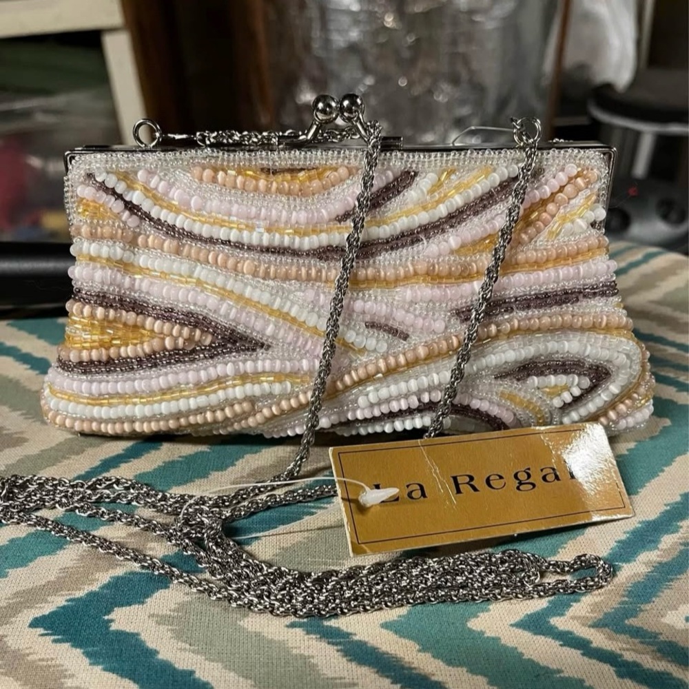 La Regale Beaded Clutch - Multicolor